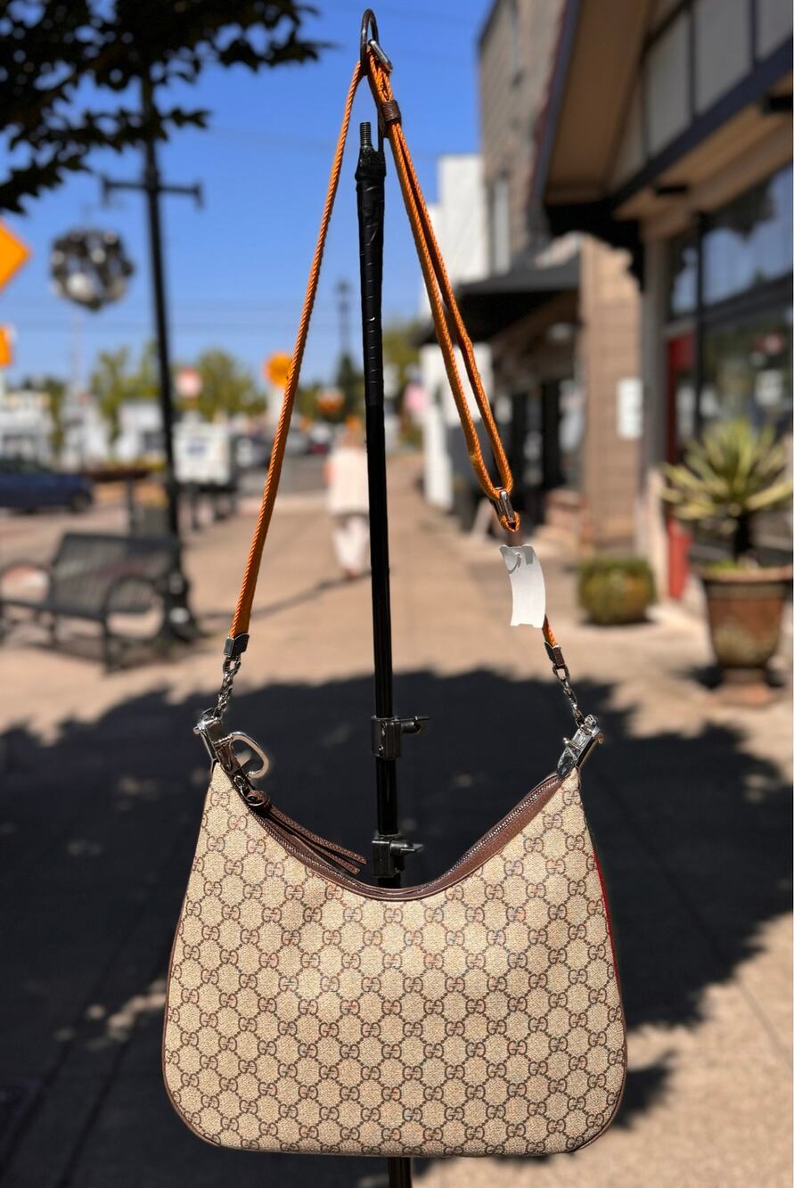 GUCCI Monogram Canvas GG Supreme Attache The Office Classic Shoulder Bag